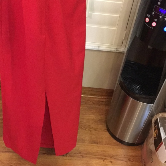 Cherry red formal dress - Picture 4 of 5